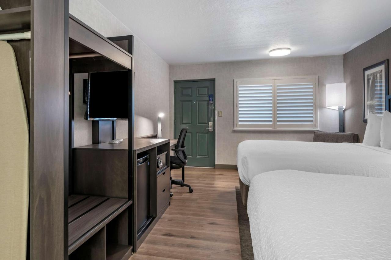 Best Western Plus Hilltop Inn Redding Kültér fotó