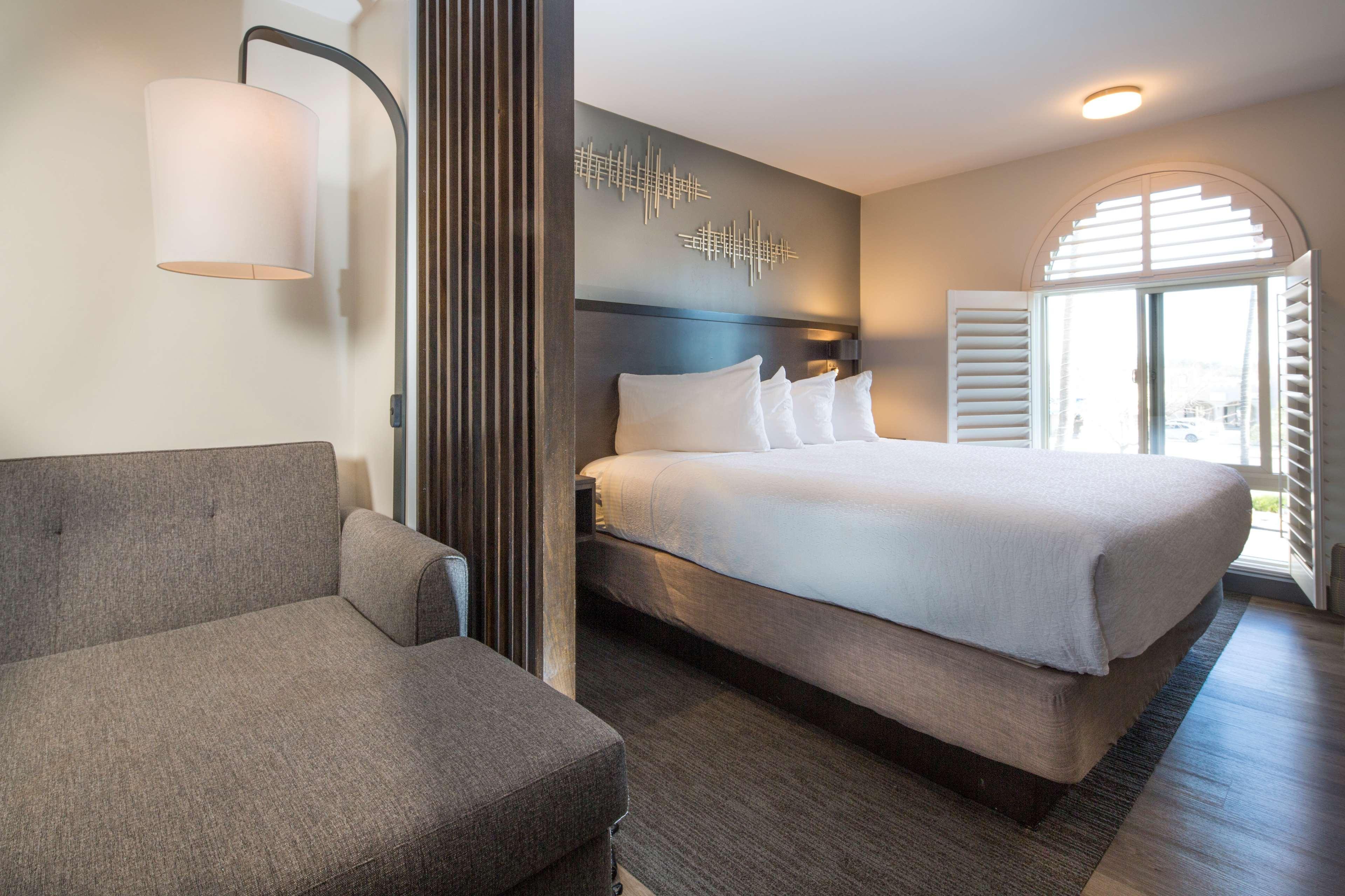 Best Western Plus Hilltop Inn Redding Kültér fotó