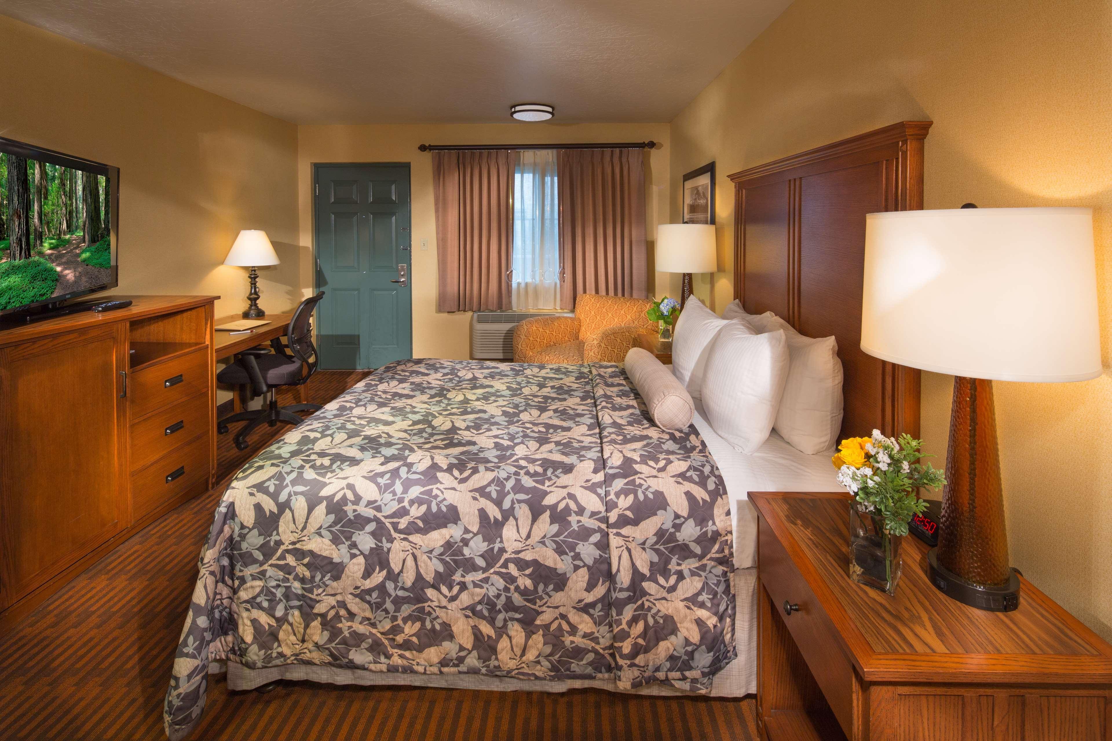 Best Western Plus Hilltop Inn Redding Kültér fotó